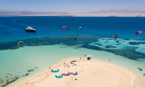 Tanio, ciepło i blisko. Wkrótce także bez paszportu?