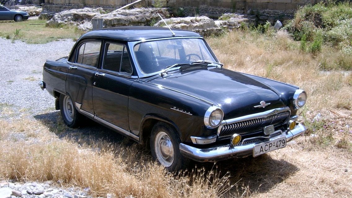 Czarna wołga zawładnęła masową wyobraźnią Polaków 