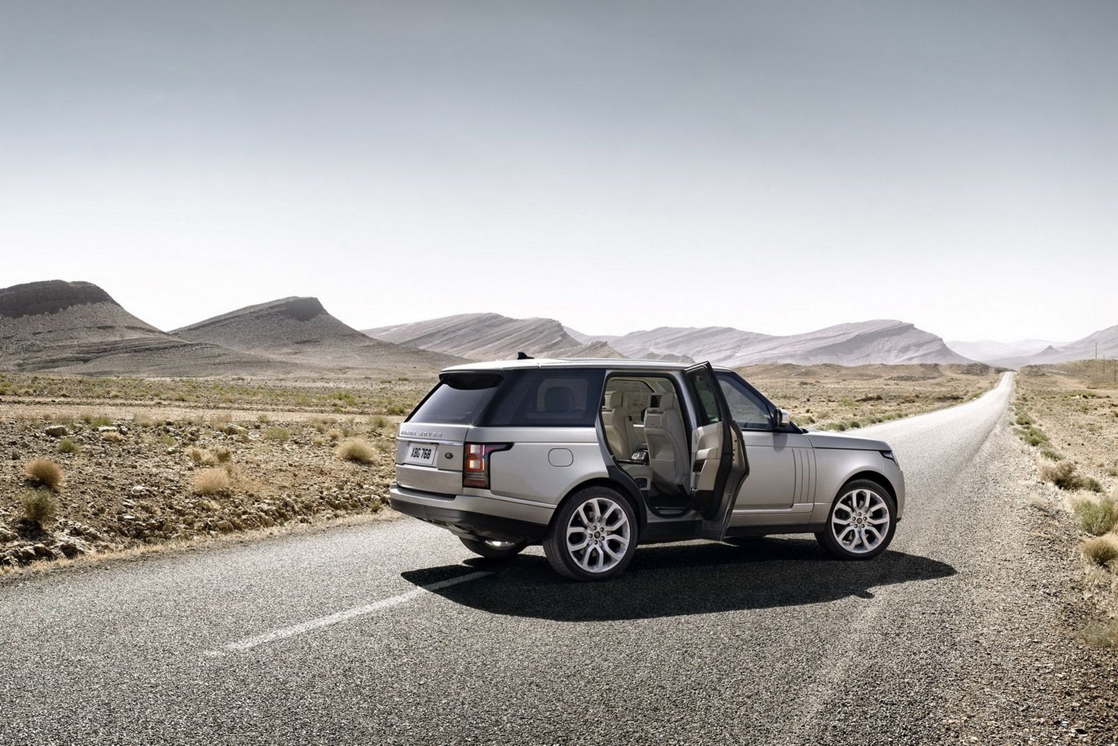 Nowy Ranger Rover (2013) w obszernej galerii 64