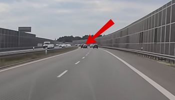 Nagrywał przejazd A4. To był moment. Dramatyczny widok