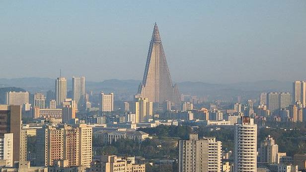 Korea Północna kończy budowę Hotelu Zagłady. Kiedy udostępnią Ryugyong Hotel? 1