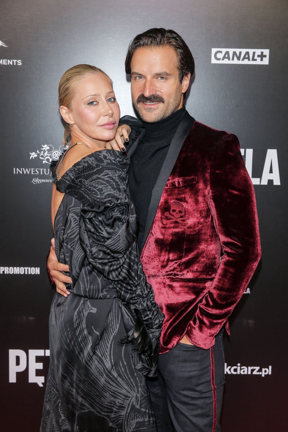 Katarzyna Warnke i Piotr Stramowski wymieniają czułości przy wspólnym śniadaniu