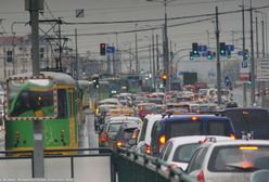 Poznań: Obywatel Mołdawii chodził po mieście z ostrym narzędziem. Niszczył samochody