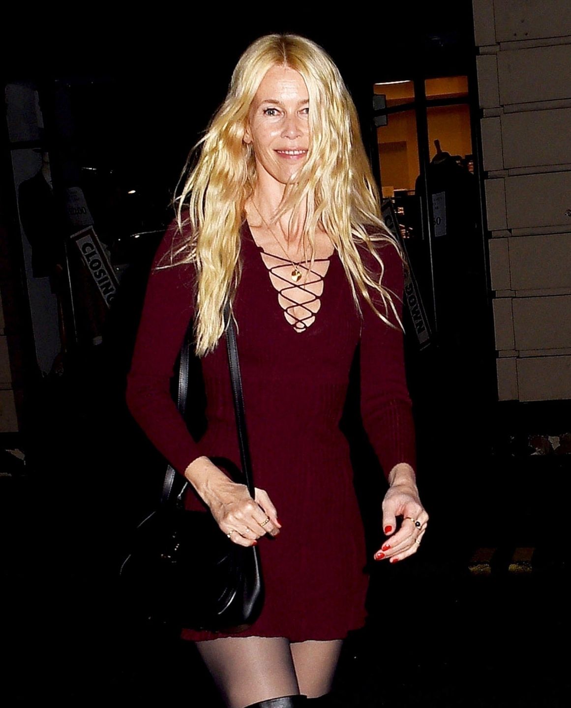 Kate Moss i Claudia Schiffer balangują w Paryżu