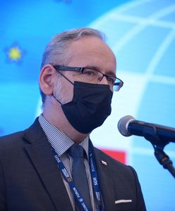 Niedzielski zapowiedział zwiększenie środków na szpitalnictwo. Zyskać mają nie tylko ratownicy medyczni