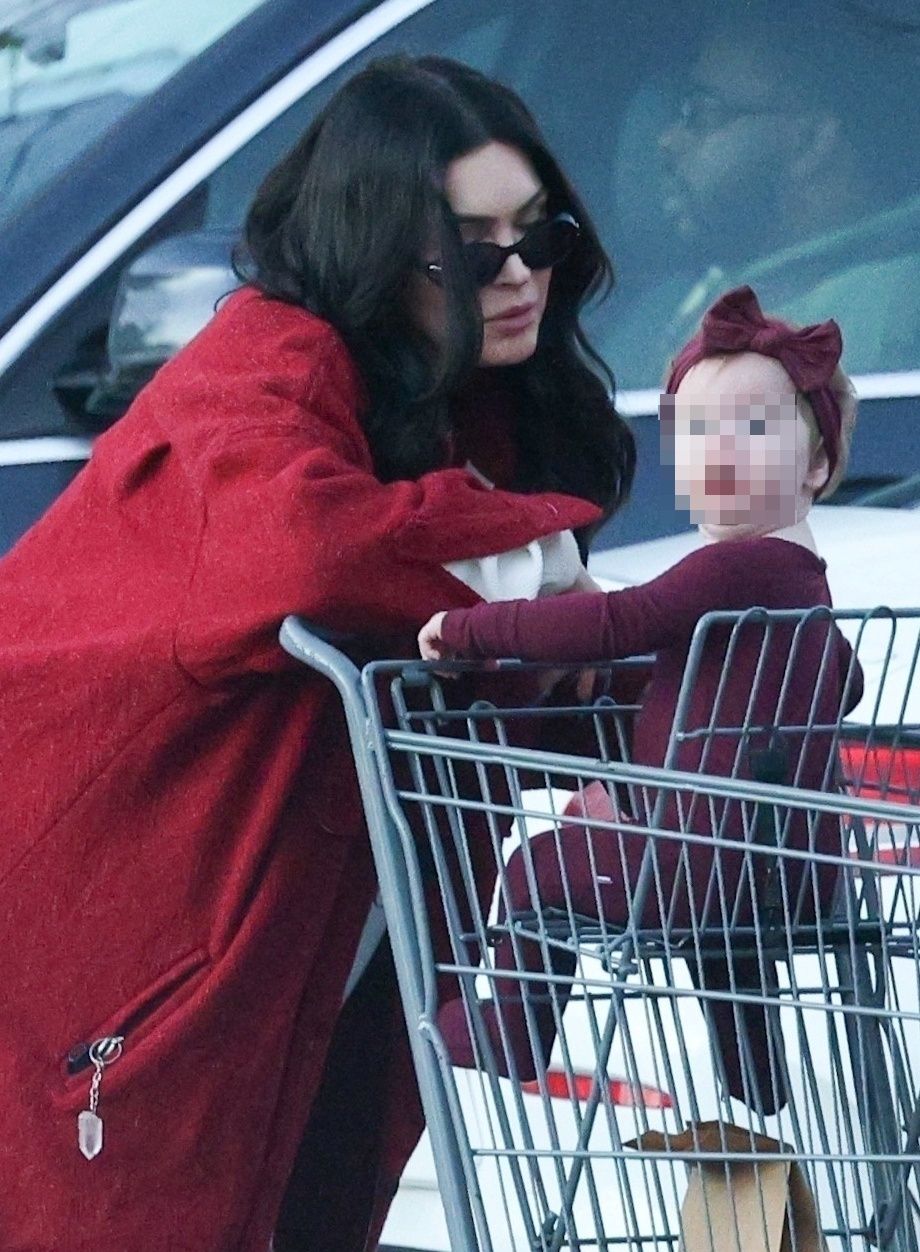 Megan Fox z córką na zakupach