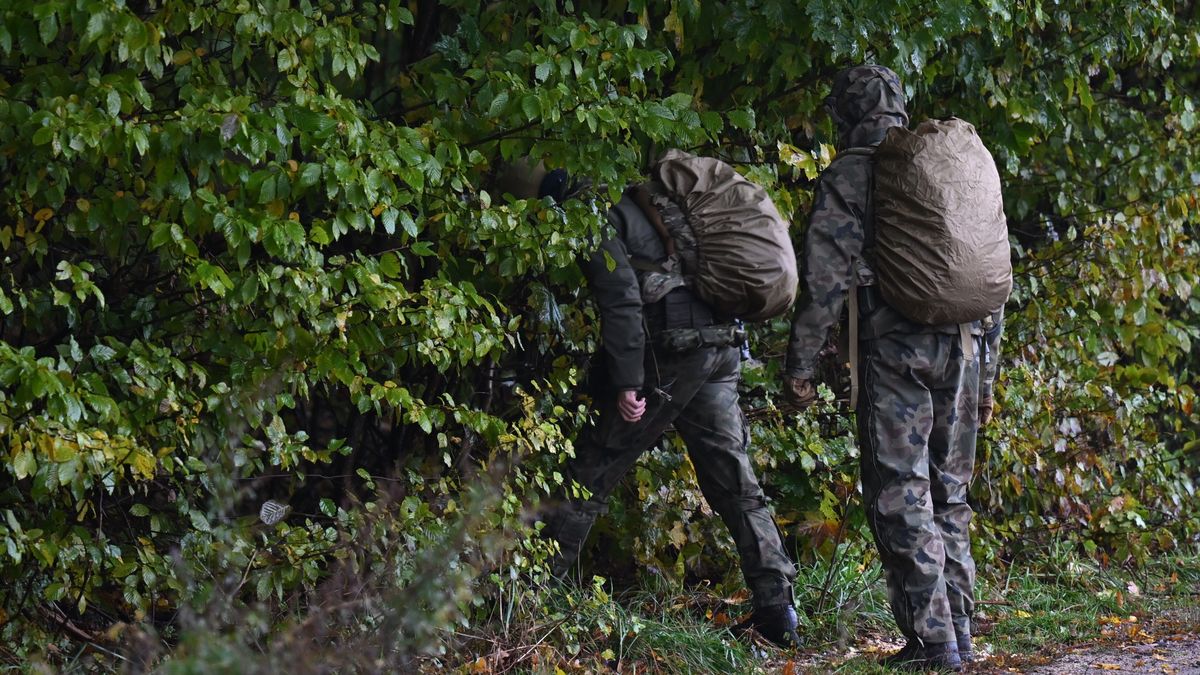 Podczas poszukiwań żołnierza, Grzegorza Borysa, zginął w środę nurek straży pożarnej