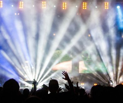 Dźwiękowiec przesiadł się na wózek widłowy. Fundusz Wsparcia Kultury mógł pomóc także jemu