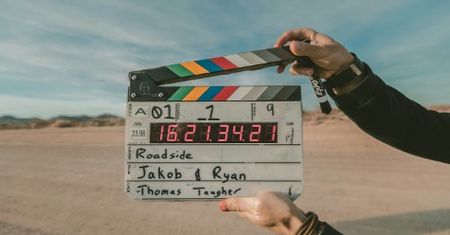 Okulary, które przeszły do historii. Kultowe oprawki z filmów i popkultury
