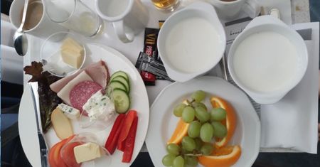 Hotelarz nie sprawdzi paszportu covidowego. Branża alarmuje
