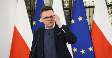 Starcie na konferencji Hołowni. "Wierzę, że to nie ostatnia moja okładka"