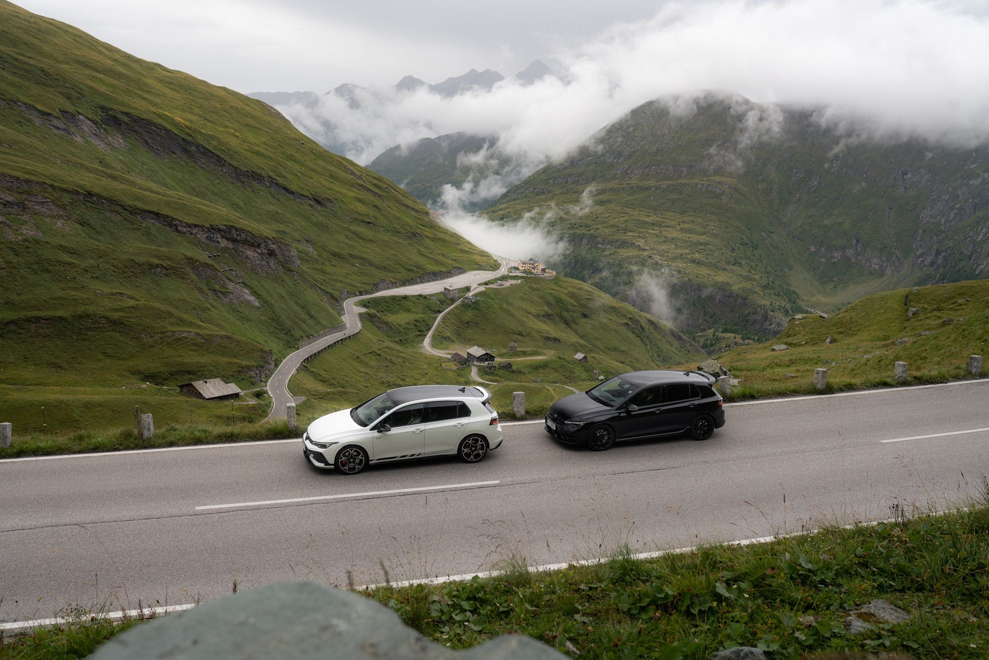 Gran turismo: Volkswagen Golf GTI Clubsport i R w Alpach