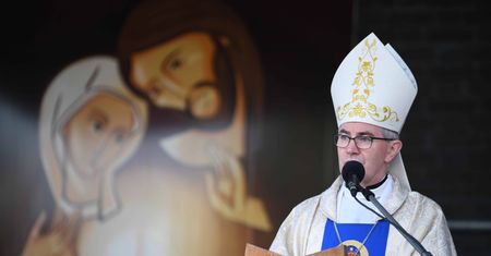 Interes kwitnie. Kuria wystosowała specjalny komunikat do księży