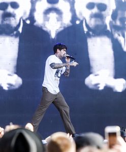 Quebonafide żegna się z muzyką. Spektakularny finał kariery czy artystyczny performance?