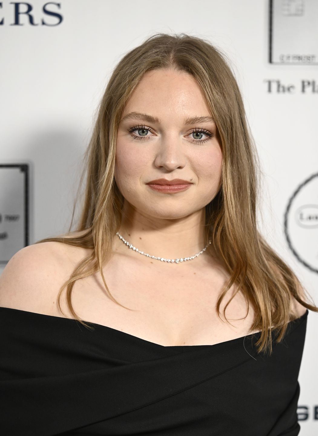 Mia Threapleton na Harper's Bazaar Women of the Year 2025