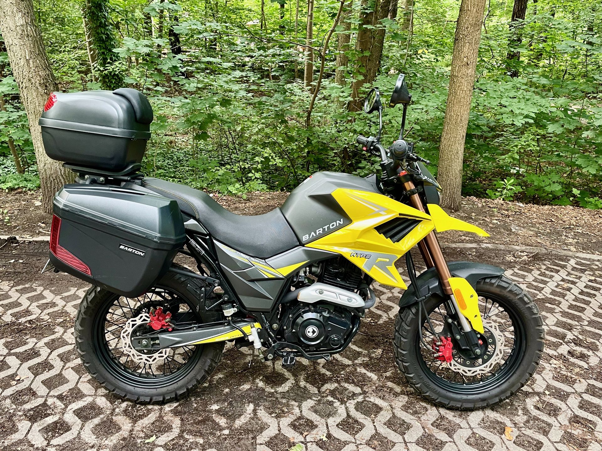 Barton Hyper 125