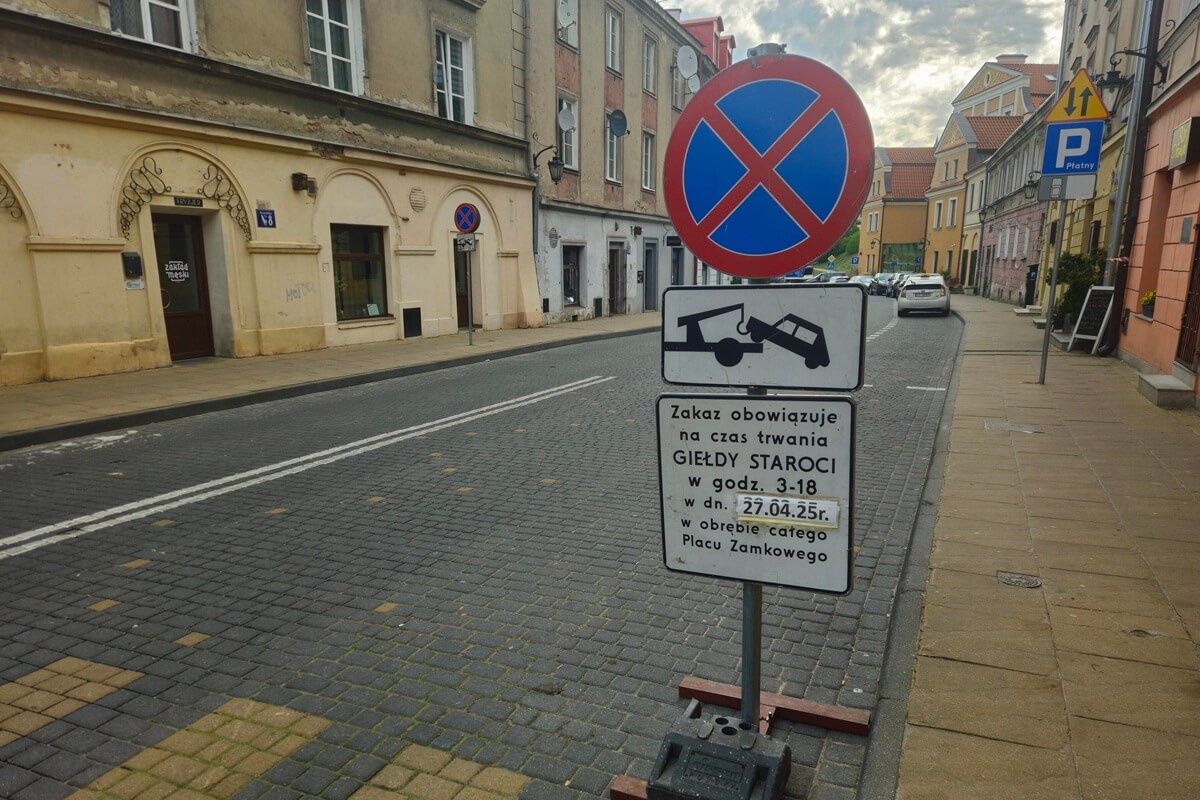 Zakaz parkowania na placu Zamkowym i ul. Kowalskiej w niedzielę, 27 kwietnia