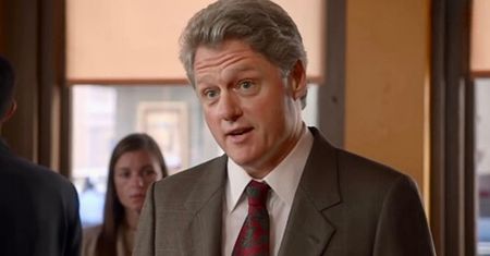 Wideo z "Billem Clintonem" robi furorę. To przekroczenie granicy?