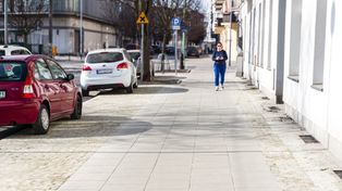 Poznań: Nowe chodniki na ul. Pamiątkowej. Zakończył się remont ważnego odcinka na Wildzie
