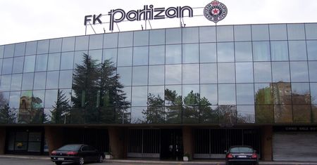 Stadion dużego klubu nie ma prądu. Powód jest absurdalny