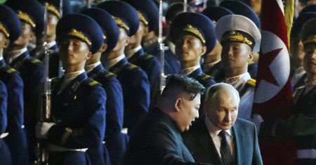 "Deszcz rakiet". Północnokoreańskie pociski spadają na Ukrainę