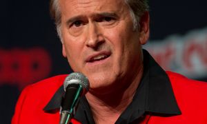 Bruce Campbell ma raka. "Możliwy do leczenia", ale "nieuleczalny"