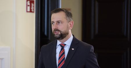 Zełenski negatywnie o Polsce. Szef MON odpowiedział