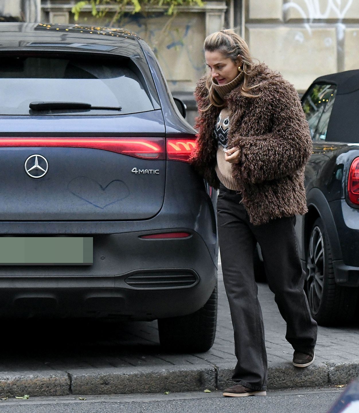 Małgorzata Socha buszuje po butikach