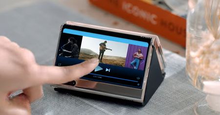 "Radykalna zmiana" formy smartfonów. Samsung twierdzi, że to konieczne