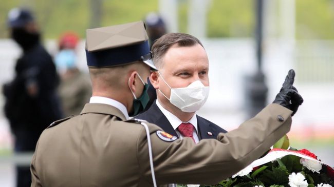 Warszawa. Prezydent Andrzej Duda złożył kwiaty pod pomnikiem Wojciecha Korfantego