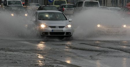 Nadchodzi załamanie pogody. Meteorolodzy zapowiadają w naszym regionie burze i ulewne deszcze. Zaczną się już tej nocy