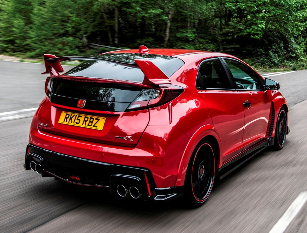 Samochód ma pod maską silnik 2,0 VTEC Turbo z bezpośrednim wtryskiem paliwa i mocą 310 KM. Od razu pobił rekord toru Nurburgring dla samochodów przednionapędowych