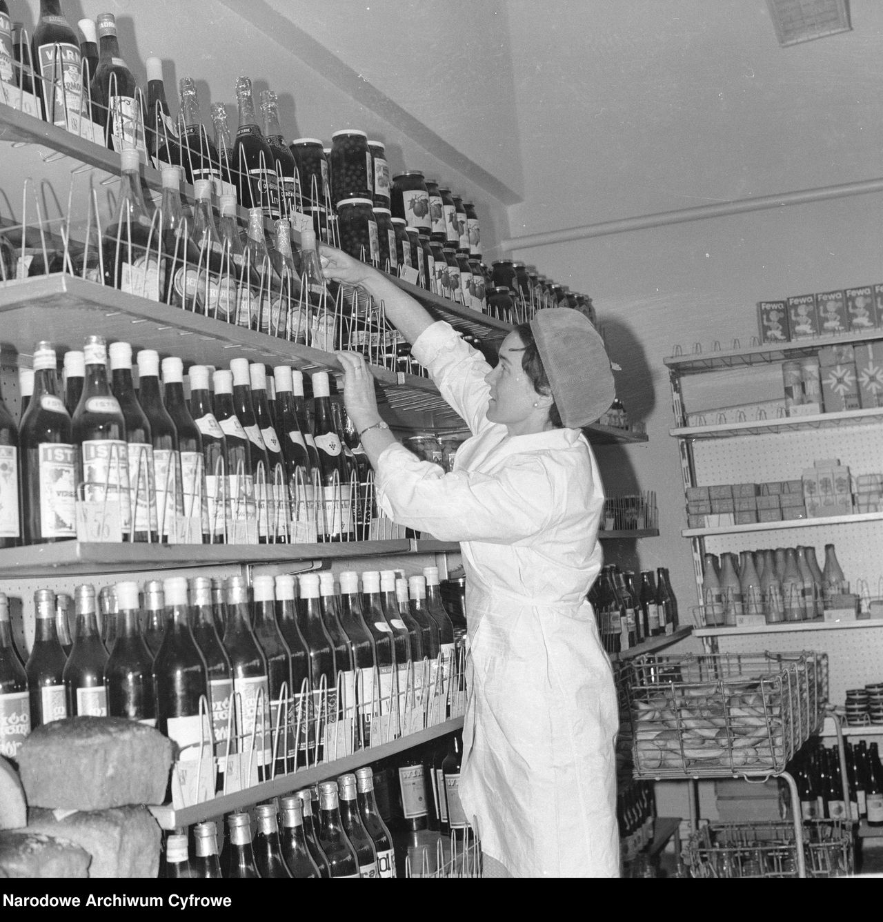 PRL – alkohol w kraju lał się strumieniami