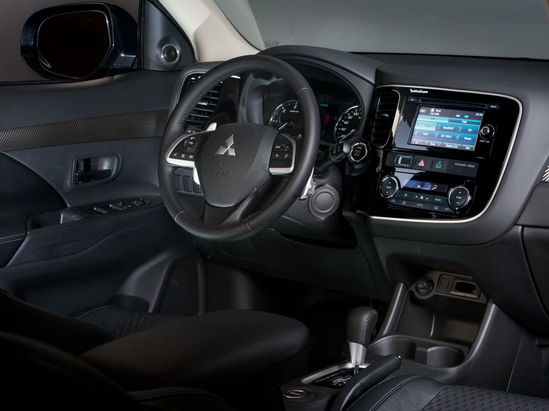 Mitsubishi Outlander III