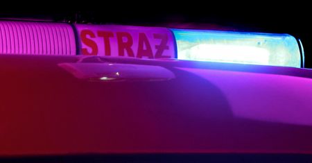 Utknęła w windzie na 16 godzin. Odnaleźli ją po nocnych poszukiwaniach