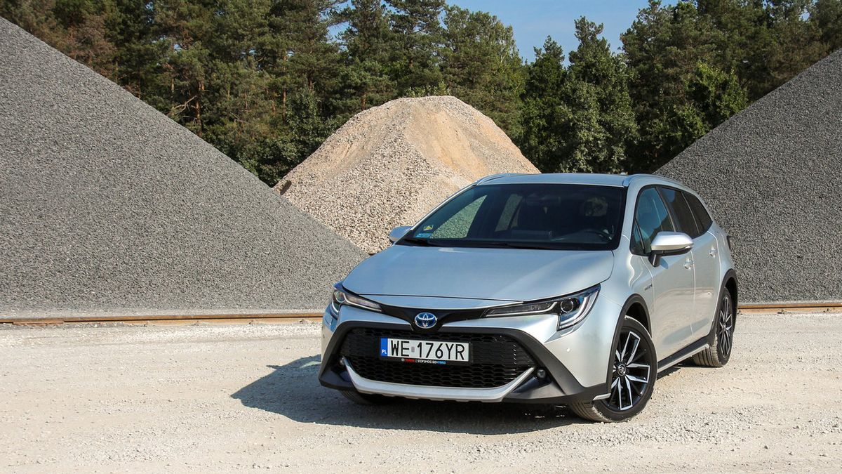 Nadwozie kombi można połączyć z uterenowioną wersją wyposażenia Trek.