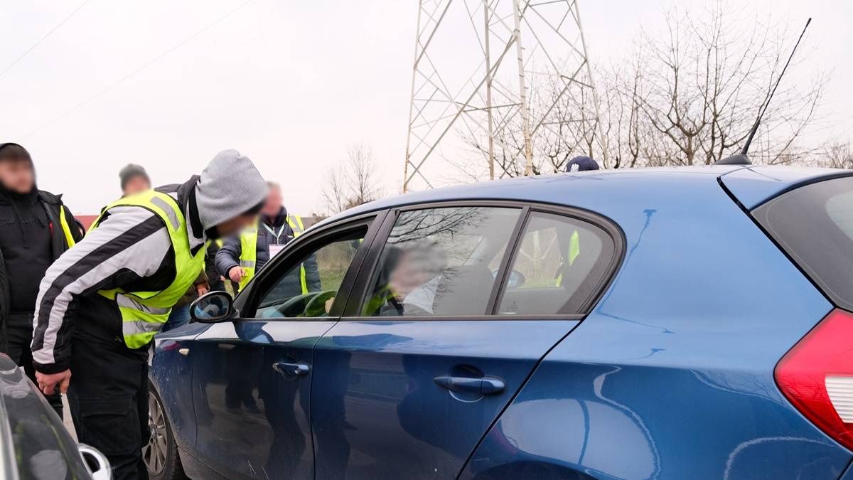 Młody kierowca BMW wjechał w rolników na blokadzie na ul. Żeglarskiej w Lublinie
