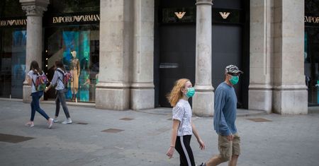 Koronawirus w Polsce. Kwarantanna dla wracających z Hiszpanii? "Tylko to nas powstrzyma"