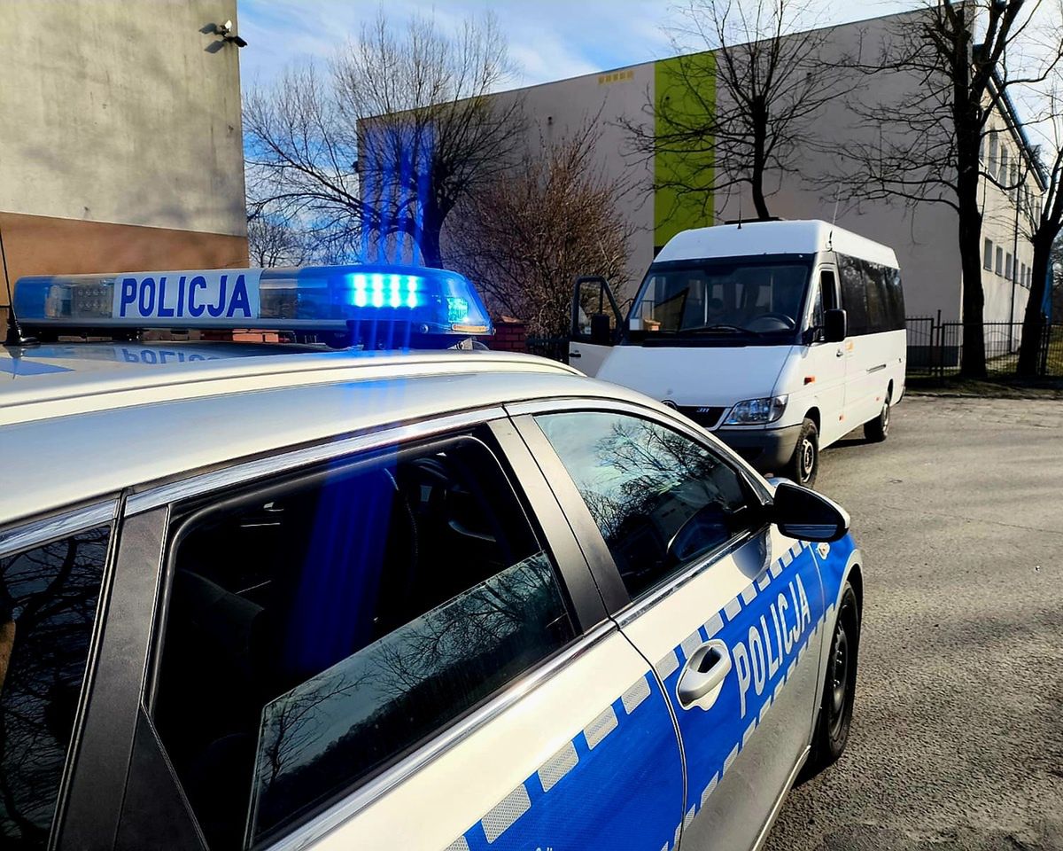 Pijany kierowca czekał przed szkołą na dzieci. Miał trzy promile alkoholu