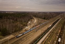 Śląskie. Coraz bliżej podróż koleją do lotniska w Pyrzowicach. Prace przyspieszają