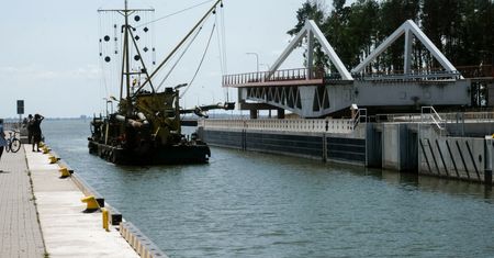 Przekop zamknięty. Trwają prace na śluzie Nowy Świat
