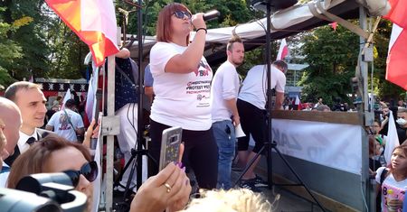 Justyna Socha stopuje w STOP NOP. Nie jest już prezeską antyszczepionkowców
