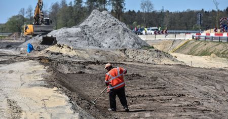 KPO ruszy zanim Bruksela prześle pieniądze. Skąd rząd weźmie na to środki?