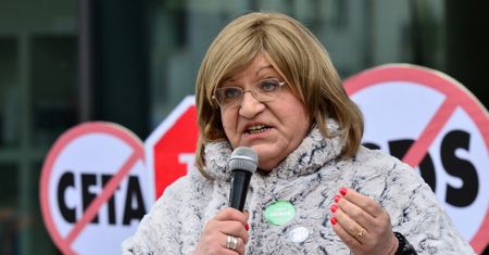 Grodzka broni się: "TO JA WEZWAŁAM POLICJĘ. Kierowca agresywnie zajeżdżał mi drogę"