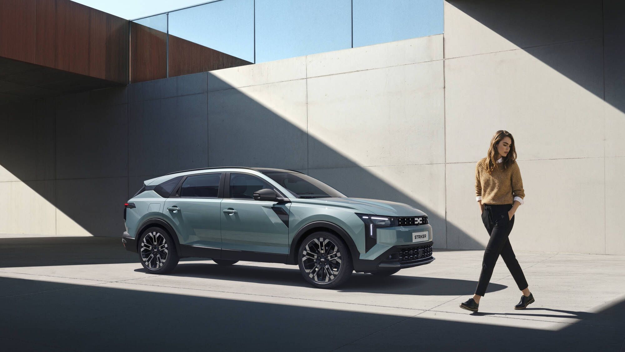 Nowa Dacia Striker
