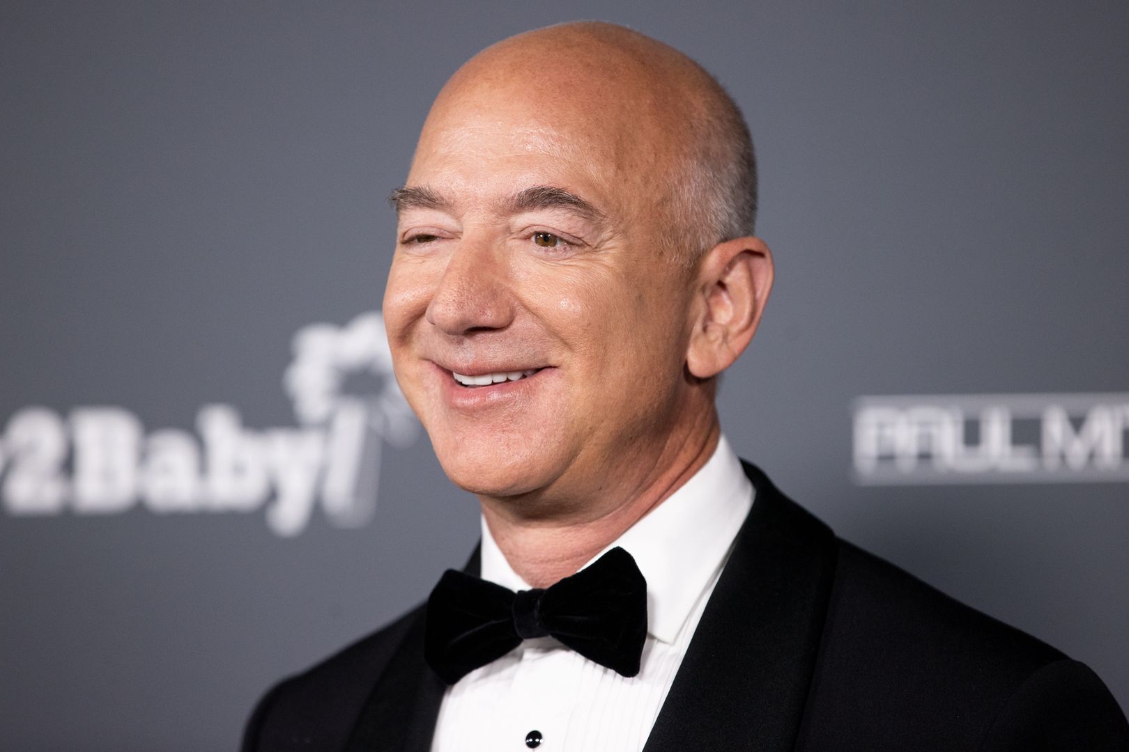 WEST HOLLYWOOD, CALIFORNIA - NOVEMBER 13: Jeff Bezos attends the Baby2Baby 10-Year Gala presented by Paul Mitchell at Pacific Design Center on November 13, 2021 in West Hollywood, California. (Photo by Emma McIntyre/Getty Images,)