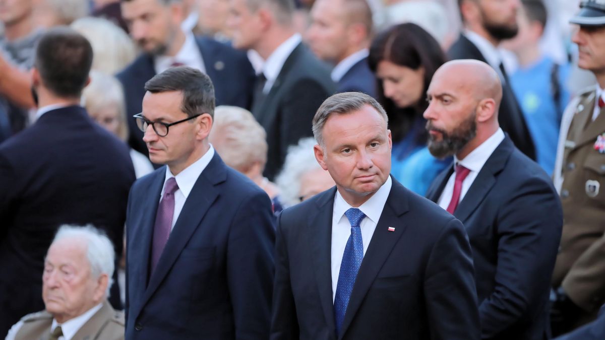Prezydent Duda podczas uroczystego Apelu Pamięci, 31 bm. przy Pomniku Powstania Warszawskiego