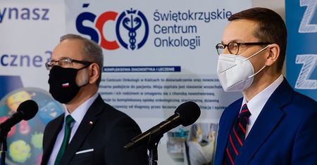 Nowe obostrzenia. Konferencja premiera w KPRM [NA ŻYWO]