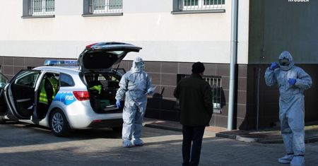 Śląskie. Spieszył się w Kłobucku na test na COVID-19. Inny test wykazał, że grubo przesadził
