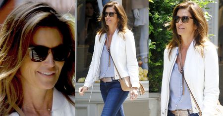 Wyluzowana Cindy Crawford na spacerze w Nowym Jorku